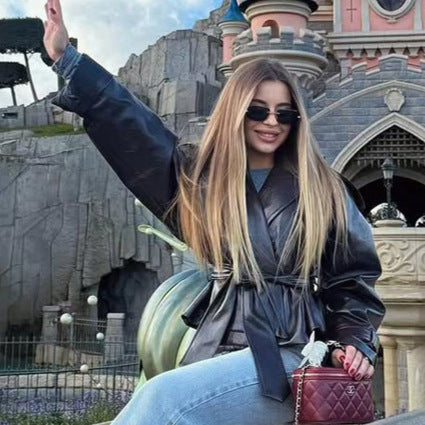 Damen Kurze Kunstleder-Wickeljacke mit Taillengürtel und übergroßem Revers Nord Taschen