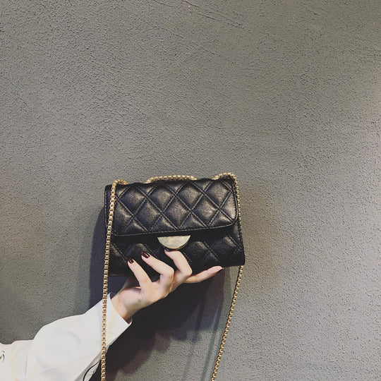 Damen elegante Umhängetasche mit luxuriösem Kettenriemen Nord Taschen