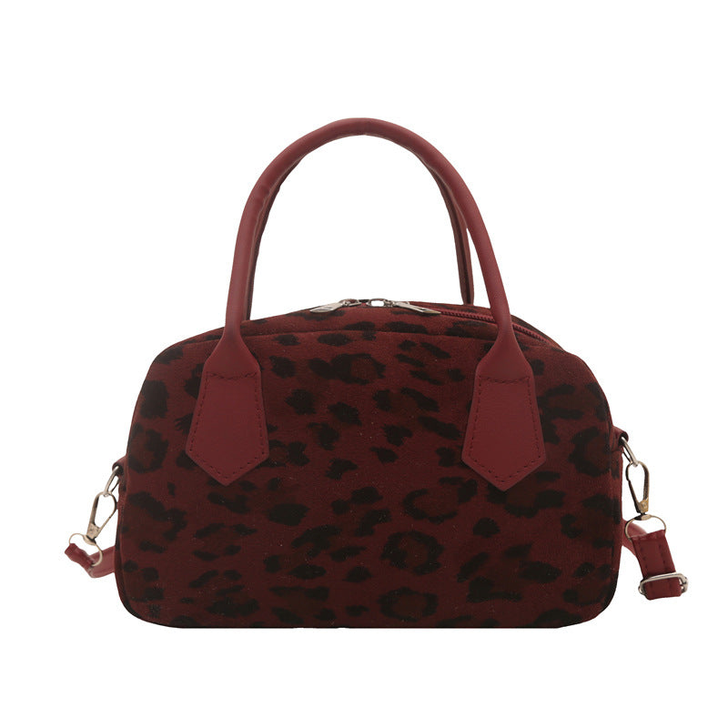 Damen Umhängetasche mit eleganter Leopardenprägung Nord Taschen