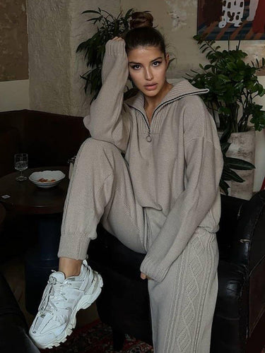 Damen Strick-Relax-Set mit halbem Reißverschluss, Oversize-Pullover und hochtaillierter Zopfmuster-Hose Nord Taschen