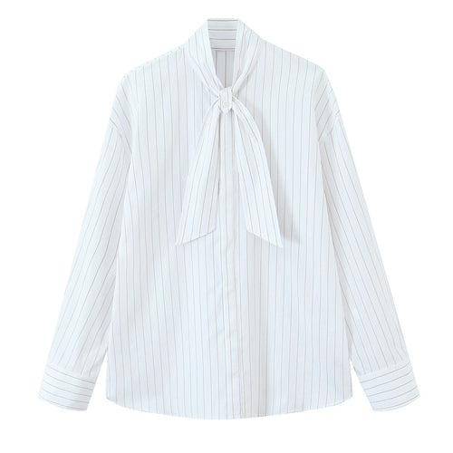 Damen Schleifenkragenbluse mit feinem Nadelstreifen und lockerer Silhouette Nord Taschen