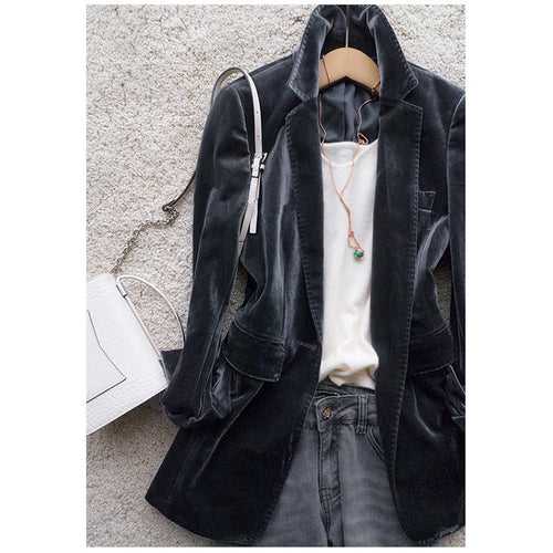 Damen Langer Samt‑Blazer mit taillierter Schnittführung, Pattentaschen und geriffeltem Revers Nord Taschen