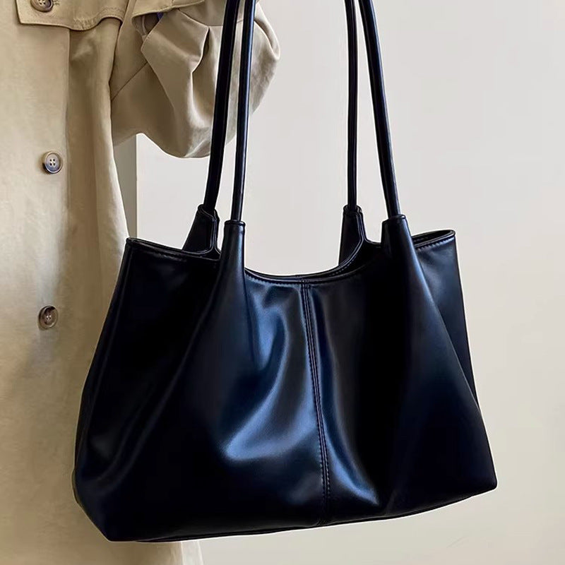 Damen Handtasche aus hochwertigem Kunstleder mit geräumigen Innenfächern Nord Taschen