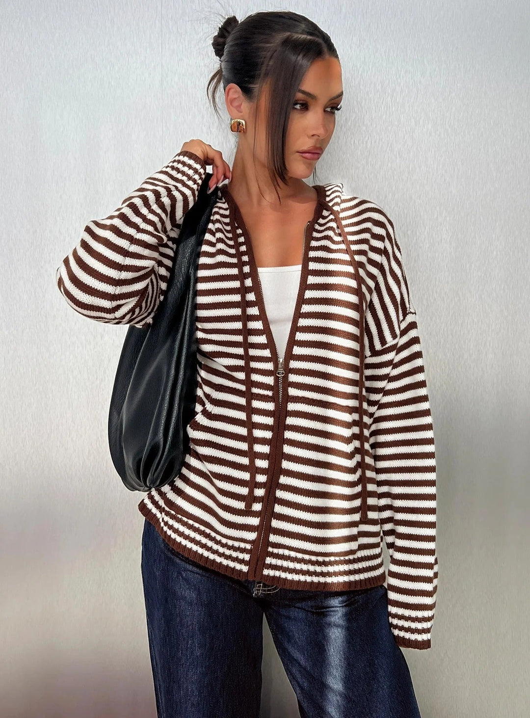 Damen Cardigan im gestreiften Design mit hochwertigem Reißverschluss und lässigem Schnitt Nord Taschen