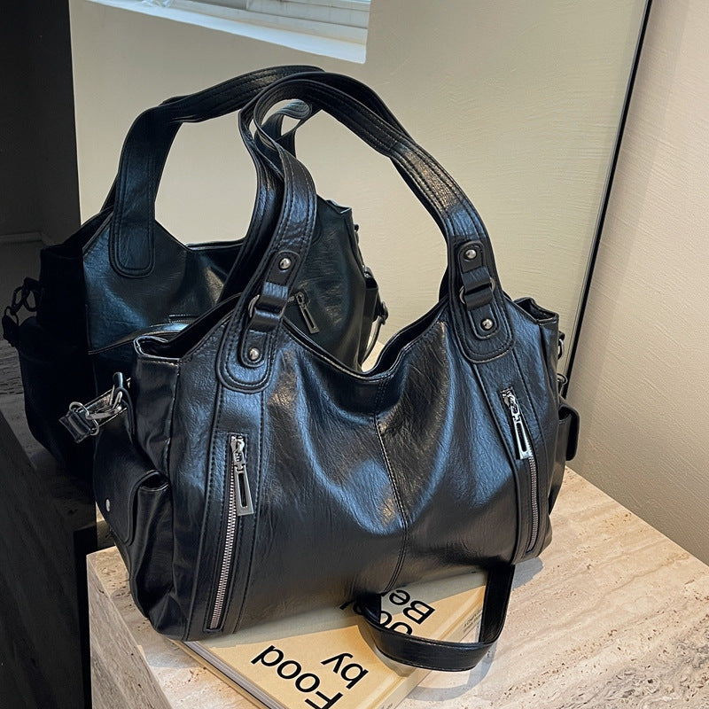 Damen Hobo-Tasche mit praktischem Innenfächersystem und strapazierfähigen Kunstlederdetails Nord Taschen
