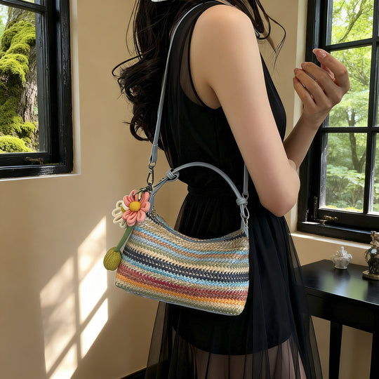 Damen kreative Beuteltasche mit floralen Akzenten Nord Taschen