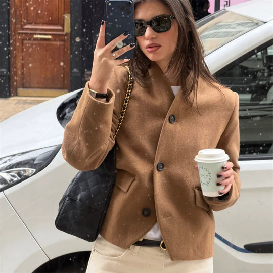 Damen Kurzblazer aus Wollmix mit Stehkragen, kastiger Silhouette & drei Knöpfen Nord Taschen