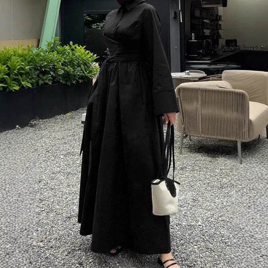 Damen Elegantes Maxikleid mit tailliertem Schnitt Nord Taschen