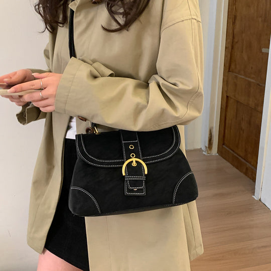Damen schicke Handtasche mit verstellbarem Trageriemen und dekorativem Verschluss Nord Taschen
