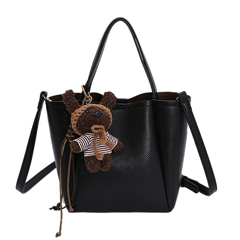 Damen Tragetasche mit niedlichem Teddy-Anhänger Nord Taschen
