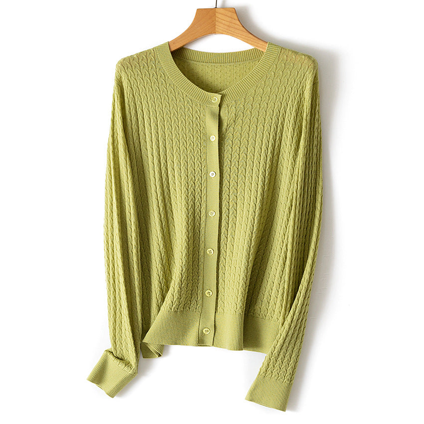 Damen Feinstrick-Cardigan mit Zopfmuster, Rundhalsausschnitt und Knopfleiste Nord Taschen