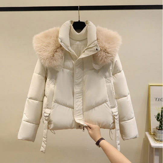 Damen nan kurze Thermo-Pufferjacke mit abnehmbarem Webpelzkragen, hochschließendem Stehkragen und Tunnelzugsaum Nord Taschen