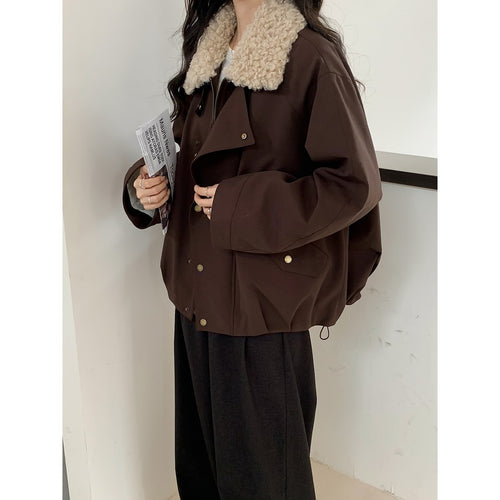 Damen Kurze Oversize-Bomberjacke mit Teddykragen und Druckknopfdetails Nord Taschen