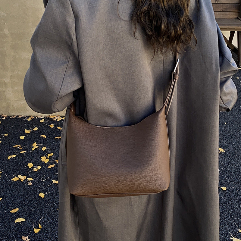 Damen stilvolle Hobo-Tasche aus hochwertigem Kunstleder Nord Taschen