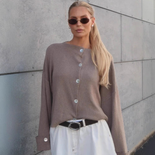 Damen Oversize Cropped-Jacke mit weiten Trompetenärmeln und Knopfmanschetten Nord Taschen