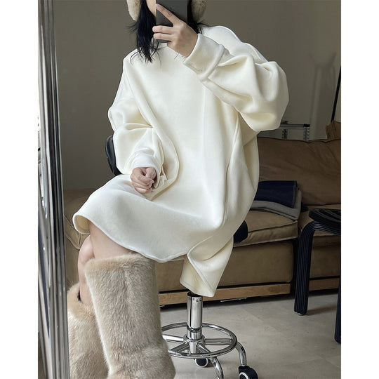 Damen Oversize-Fleece-Sweatkleid mit Ballonärmeln und Seitenschlitzen Nord Taschen
