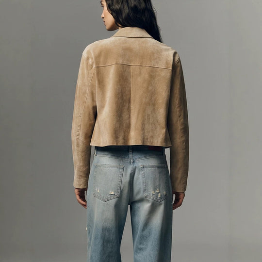 Damen Kurze Velourslederjacke im Clean-Cut mit aufgesetzten Taschen Nord Taschen