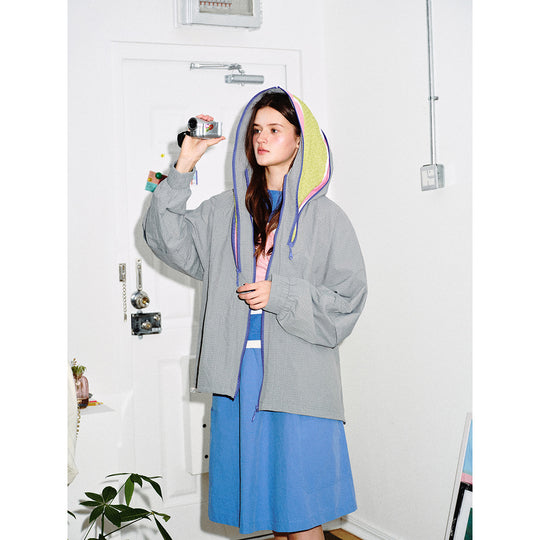Unisex Leichter Ripstop-Kapuzenblouson im Boxy‑Schnitt mit kontrastierendem Reißverschluss und Tunnelzug Nord Taschen