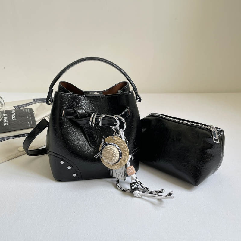 Damen stilvolle Mini-Beuteltasche mit abnehmbarem Kosmetiktäschchen Nord Taschen
