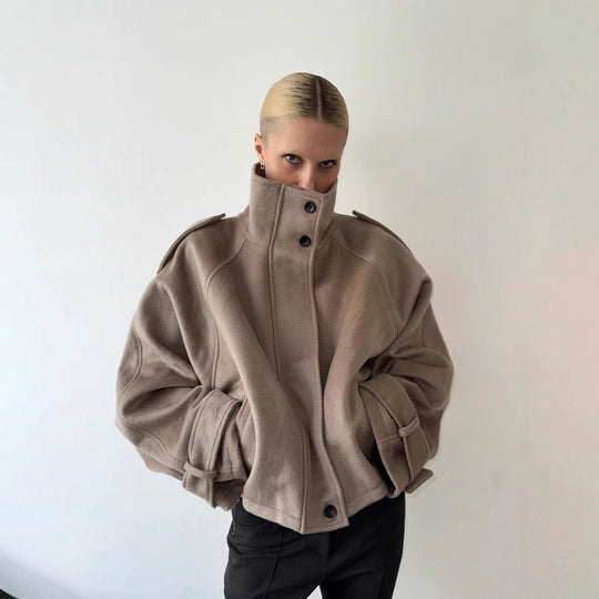 Damen Oversized Woll-Cropped-Jacke mit hohem Stehkragen und Ballonärmeln Nord Taschen