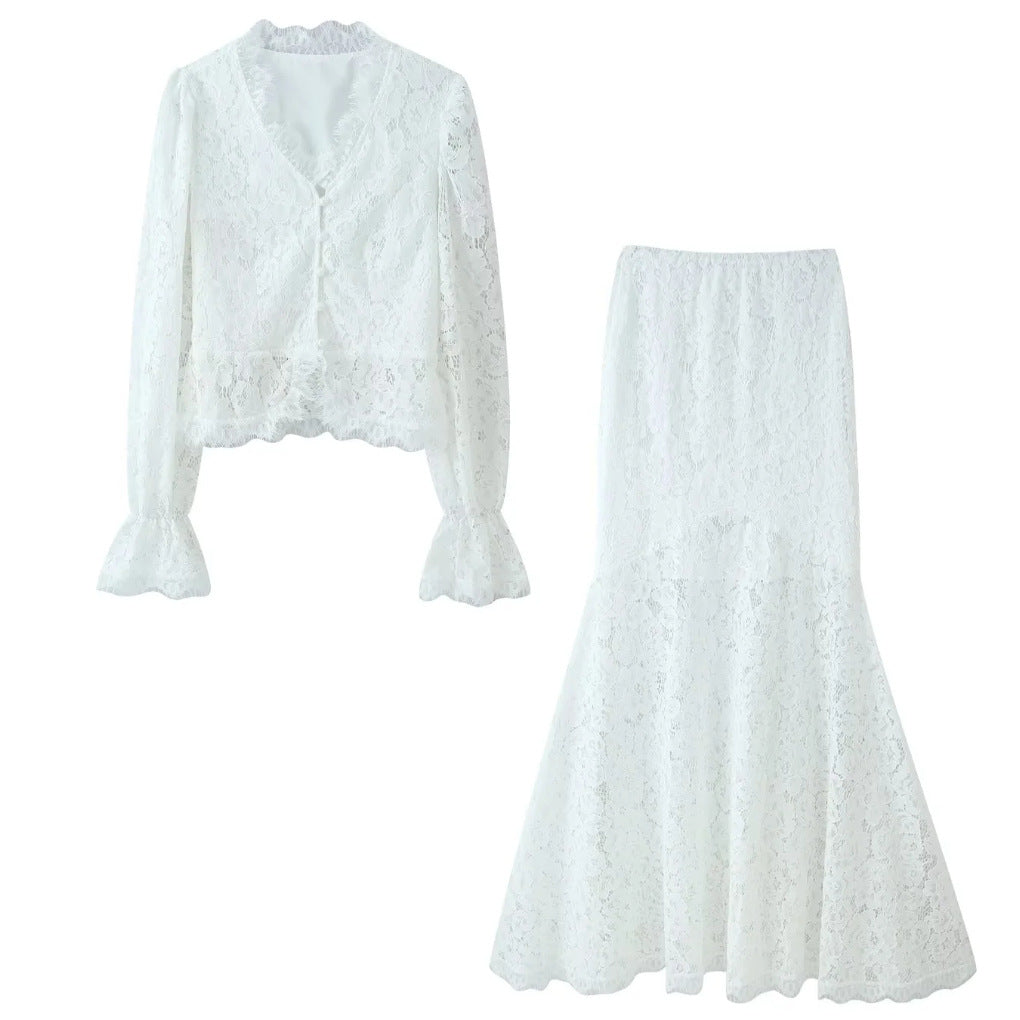 Damen 20+ zweiteiliges Spitzen‑Set: taillierte Bluse mit Volantärmeln und ausgestelltem Mermaid‑Midirock Nord Taschen