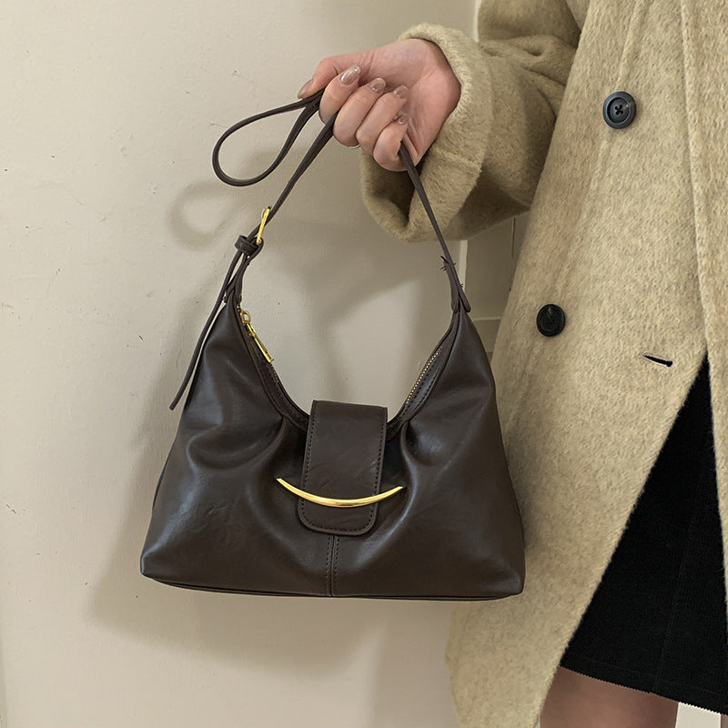 Damen Hobo-Tasche aus geschmeidigem Leder mit dekorativem Verschluss Nord Taschen