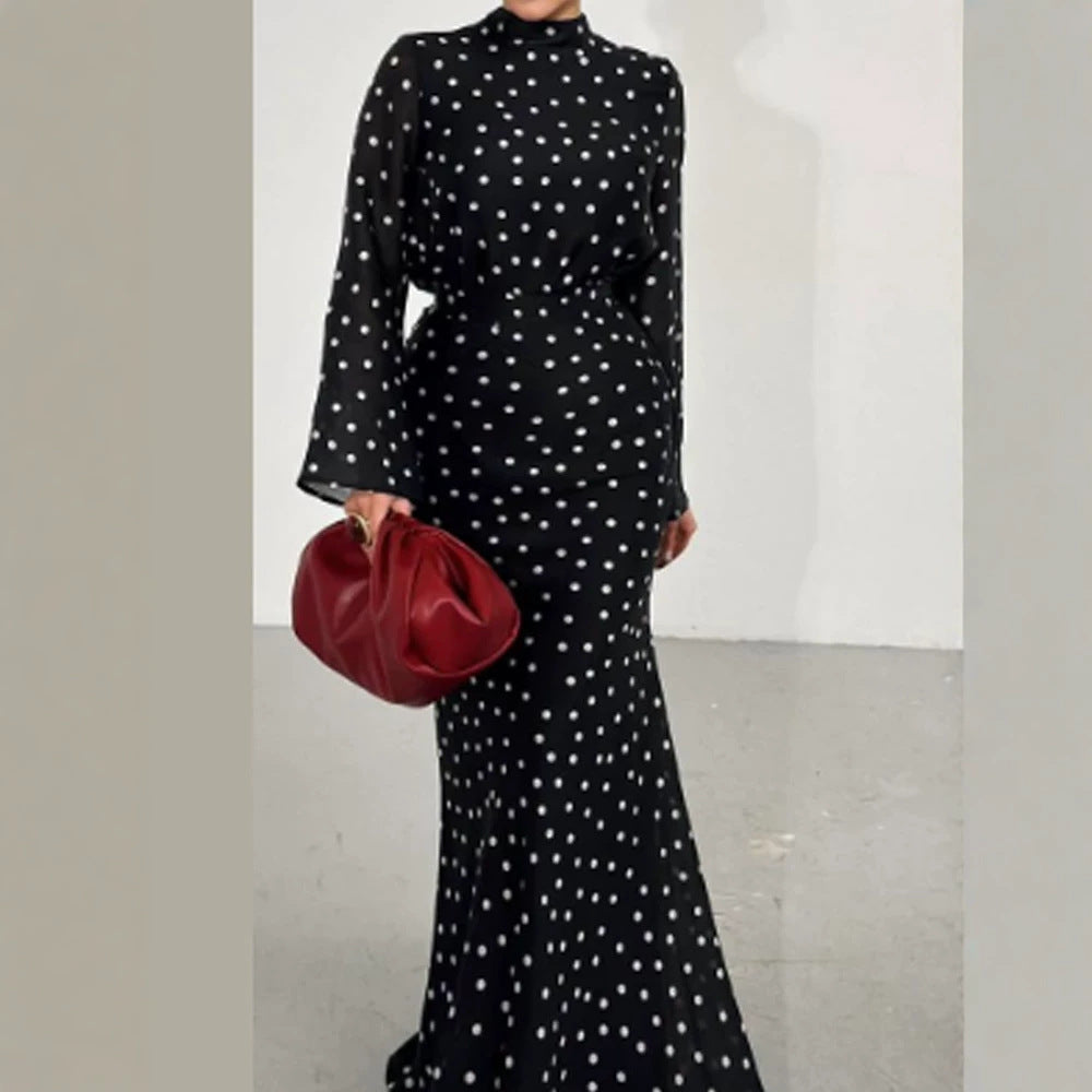 Damen Maxikleid mit taillenbetonter Meerjungfrauen-Silhouette und Tupfenprint Nord Taschen