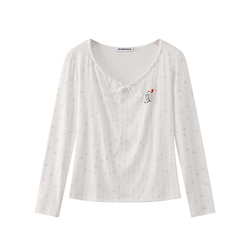 Damen Langarmshirt mit Schnürung am Ausschnitt, feinem Sternen-Jacquard und Herz-Emblem Nord Taschen