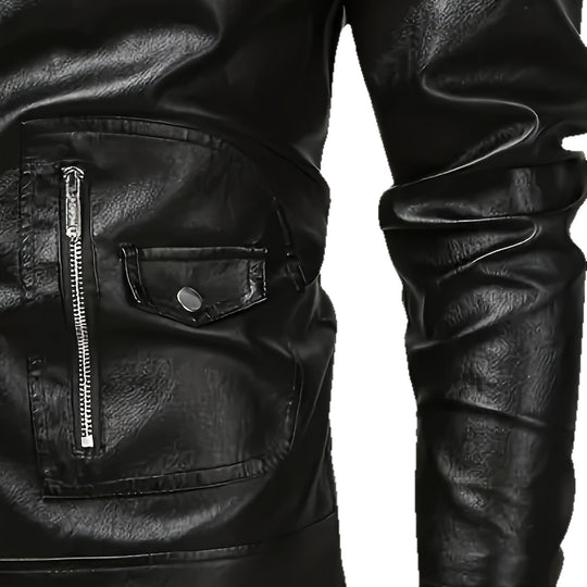 Herren Asymmetrische Bikerjacke aus Kunstleder mit gesteppten Schulterpaddings und Utility‑Taschen Nord Taschen