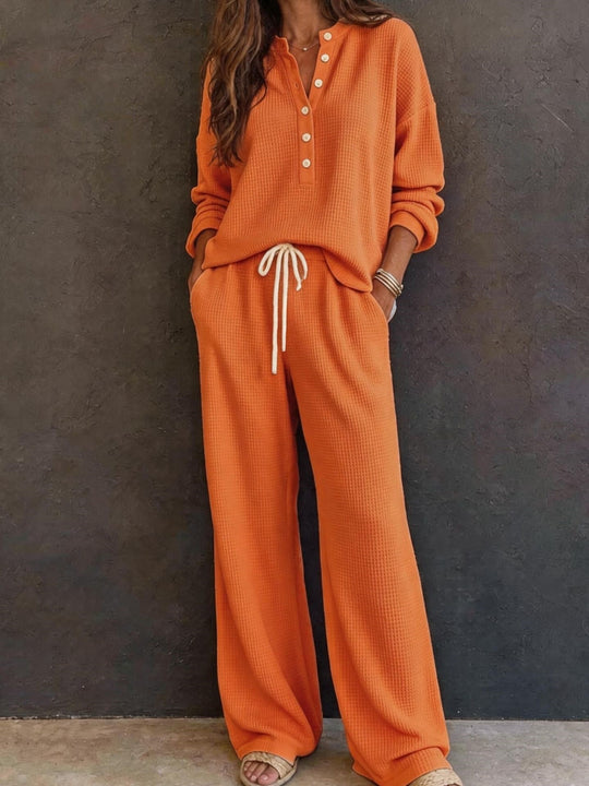 Damen Waffelstrick-Loungewear-Set mit Henley-Oberteil, Kordelbund und weiter Palazzo-Hose Nord Taschen