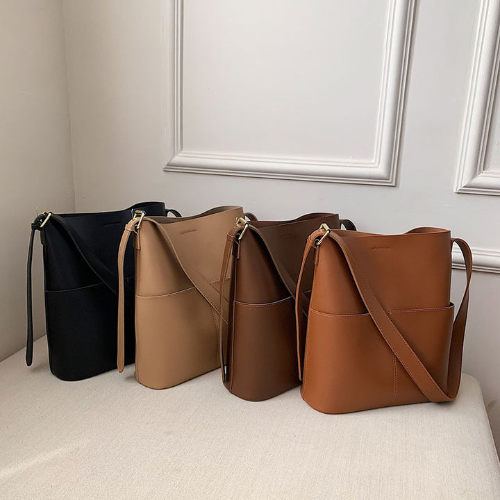 Damen Schultertasche mit eleganter Struktur und praktischen Außenfächern Nord Taschen
