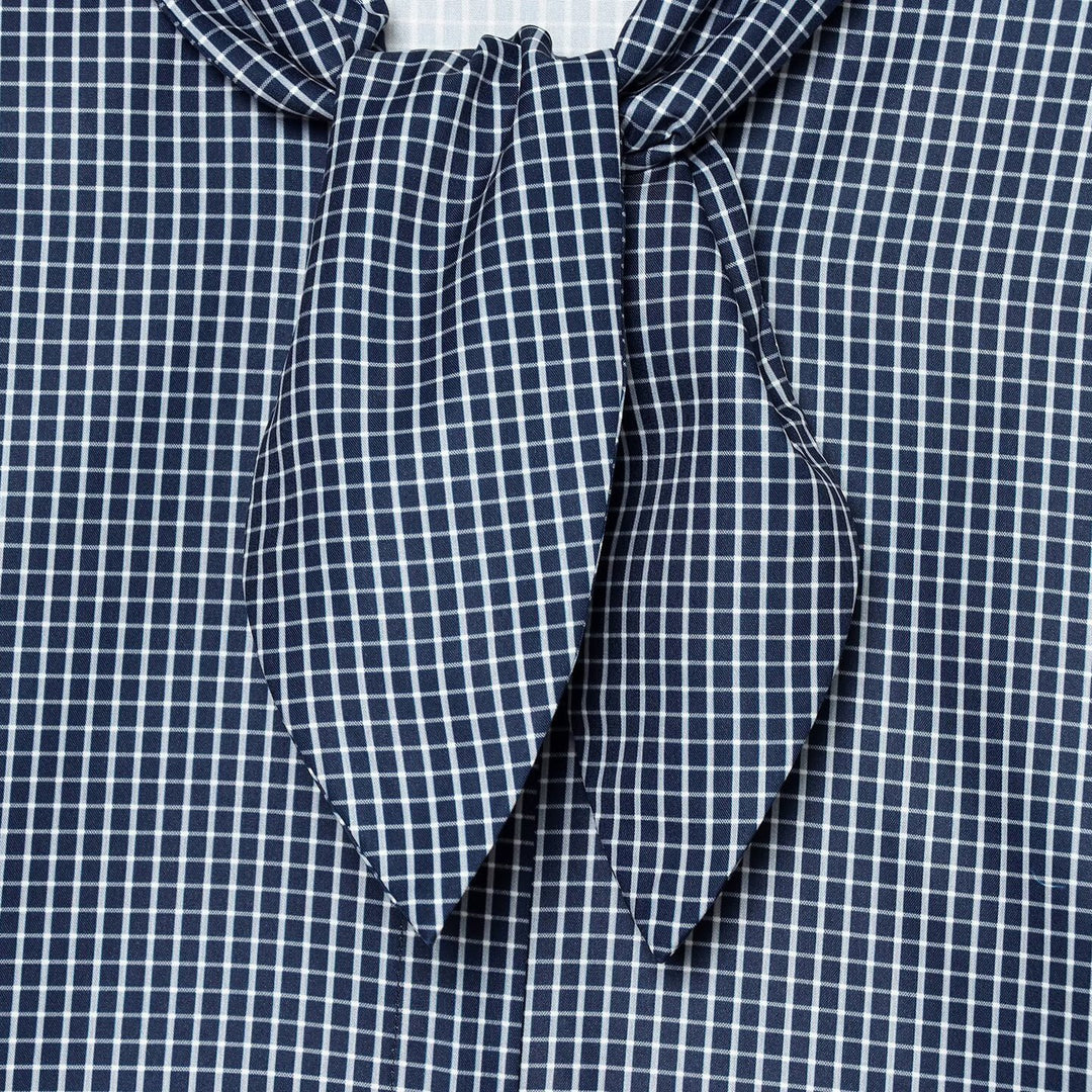 Damen Karierte Bluse mit Schleifenkragen und durchgehender Knopfleiste Nord Taschen