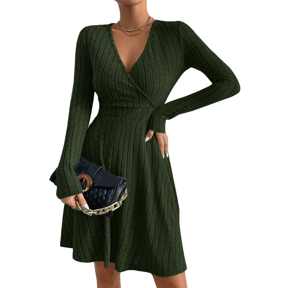 Damen figurschmeichelndes geripptes Wickel-Strickkleid mit tailliertem Bund und ausgestelltem Rock Nord Taschen