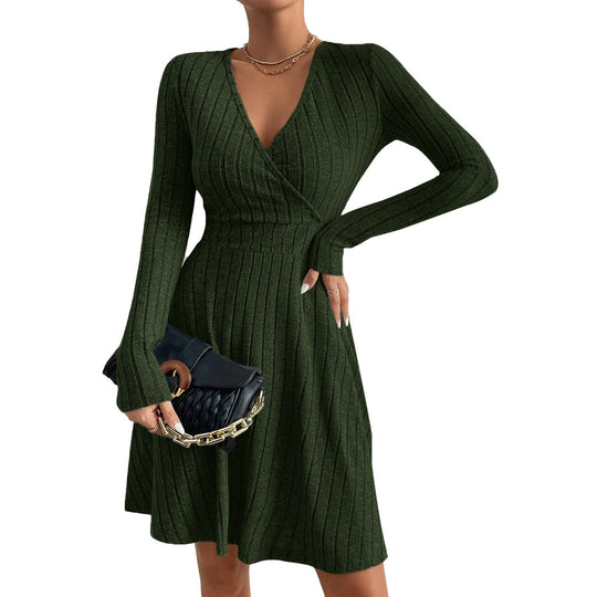 Damen figurschmeichelndes geripptes Wickel-Strickkleid mit tailliertem Bund und ausgestelltem Rock Nord Taschen