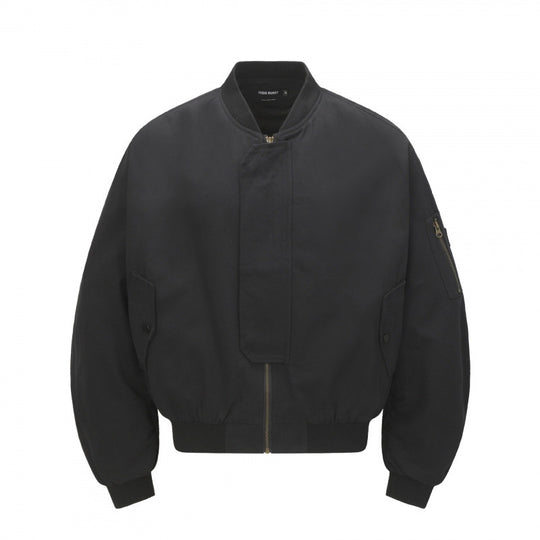 Unisex Kurz geschnittene Boxy-Bomberjacke mit verdeckter Frontblende und Pattentaschen Nord Taschen