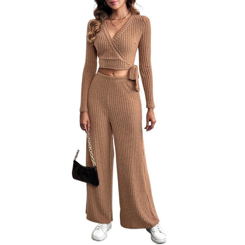 Damen Gestricktes Zweiteiler-Set mit Wickel-Cropped-Cardigan und hochtaillierter weiter Rippstrickhose Nord Taschen