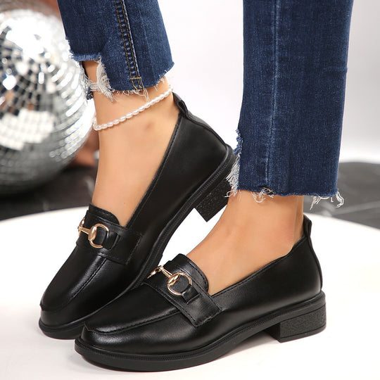 Damen Lackleder-Plateau-Loafer mit goldener Horsebit-Detail und niedrigem Blockabsatz Nord Taschen