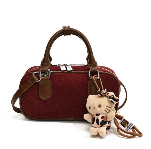 Damen modische Handtasche mit plüschigem Anhänger Nord Taschen