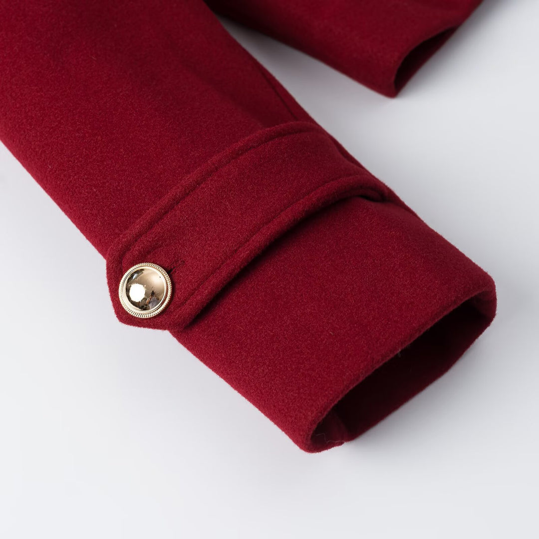 Damen Kurzer Doppelreihiger Wollmix-Kurzmantel mit großem Revers, Krempelmanschetten und Pattentaschen Nord Taschen