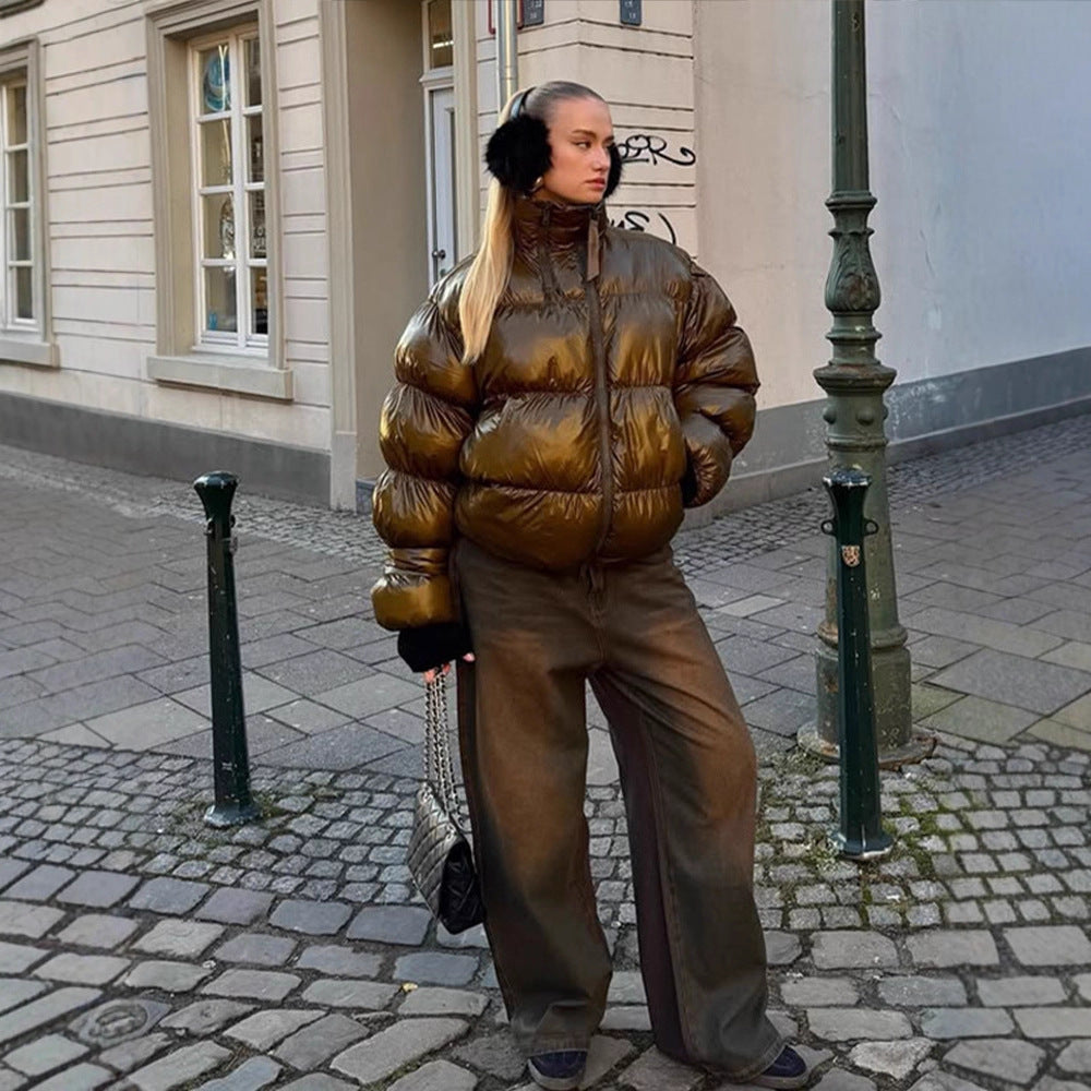 Damen Glänzende Oversize-Steppjacke mit Kapuze und hohem Stehkragen Nord Taschen