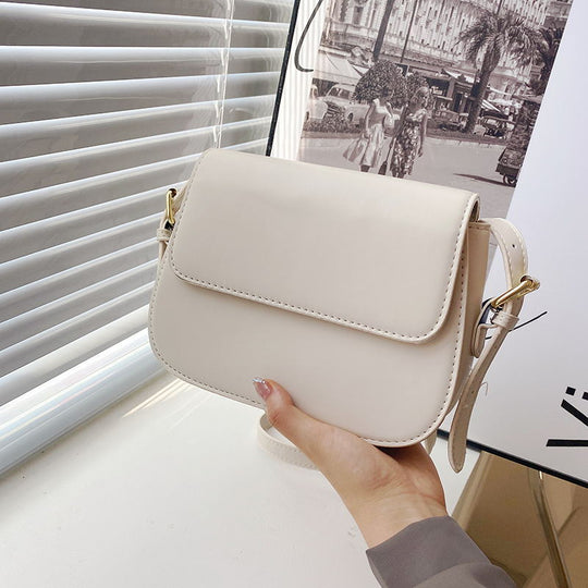 Damen Umhängetasche mit klassischer Klappenstruktur Nord Taschen