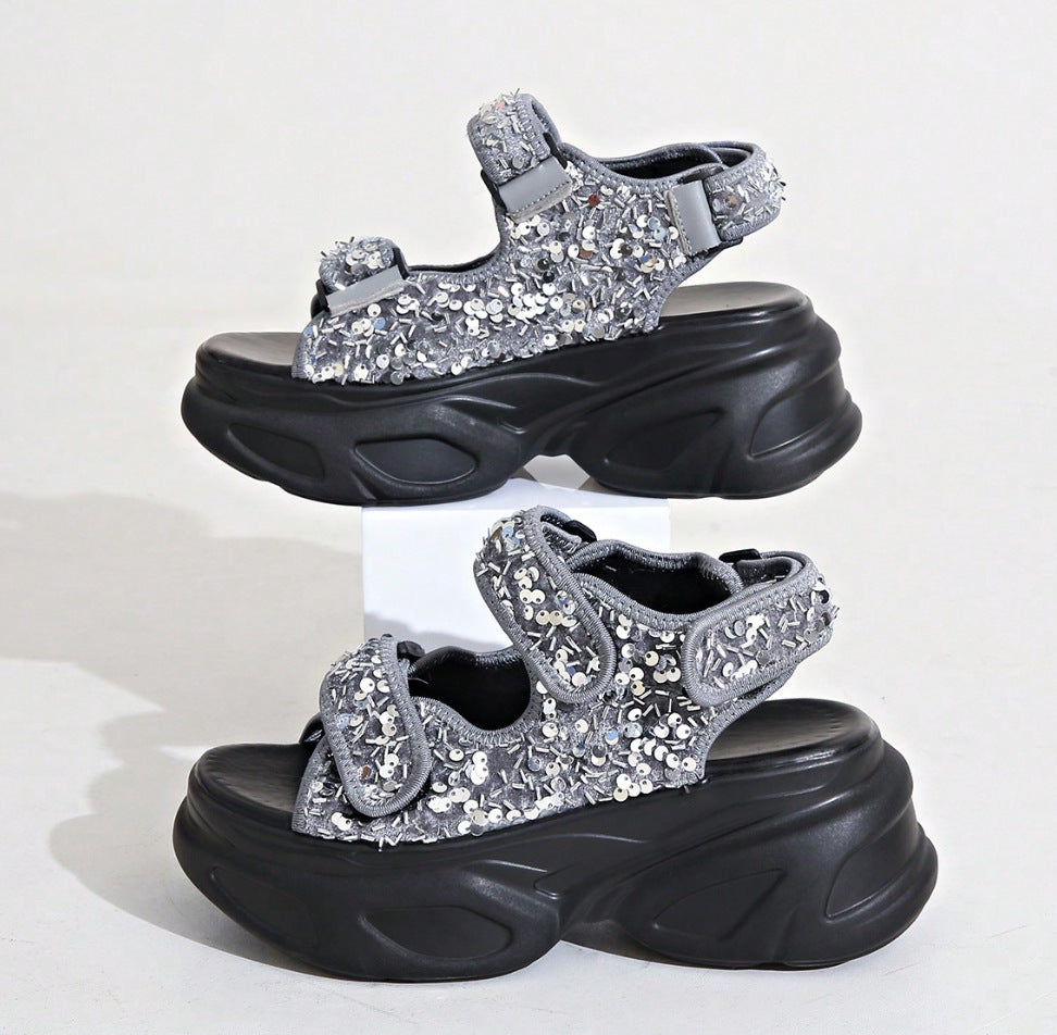 Damen Plateau-Sandalen mit verziertem Riemen und komfortabler Sohle Nord Taschen