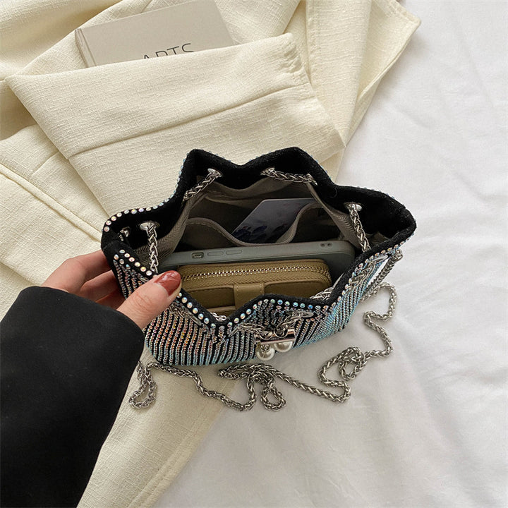 Damen Glamouröse Beuteltasche mit Strassverzierungen Nord Taschen