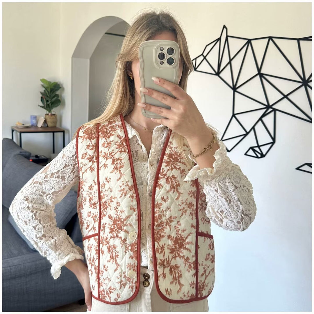 Damen Gesteppte Weste im Landhausstil mit floraler Toile‑Optik und Eingrifftaschen Nord Taschen