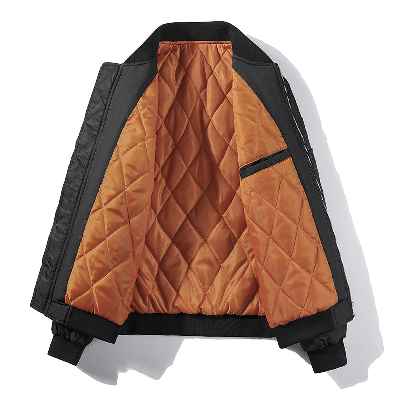 Herren Bomberjacke im Fliegerlook mit kontrastierender Innenfütterung, Ärmel‑Utilitytasche und elastischen Rippbündchen Nord Taschen