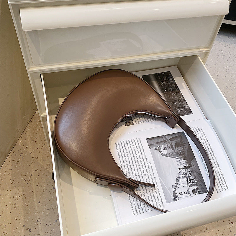 Damen elegante Schultertasche mit modernen Akzenten Nord Taschen