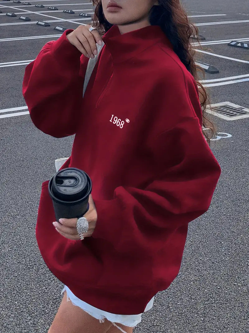 Damen oversized Hoodie mit kurzem Reißverschluss, hohem Stehkragen und Kängurutasche Minimalstick Nord Taschen