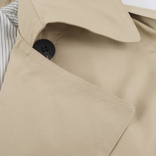 Damen Kurzer leichter Trench-Mantel mit Bindegürtel, überschnittenen Schultern und doppelter Knopfleiste Nord Taschen