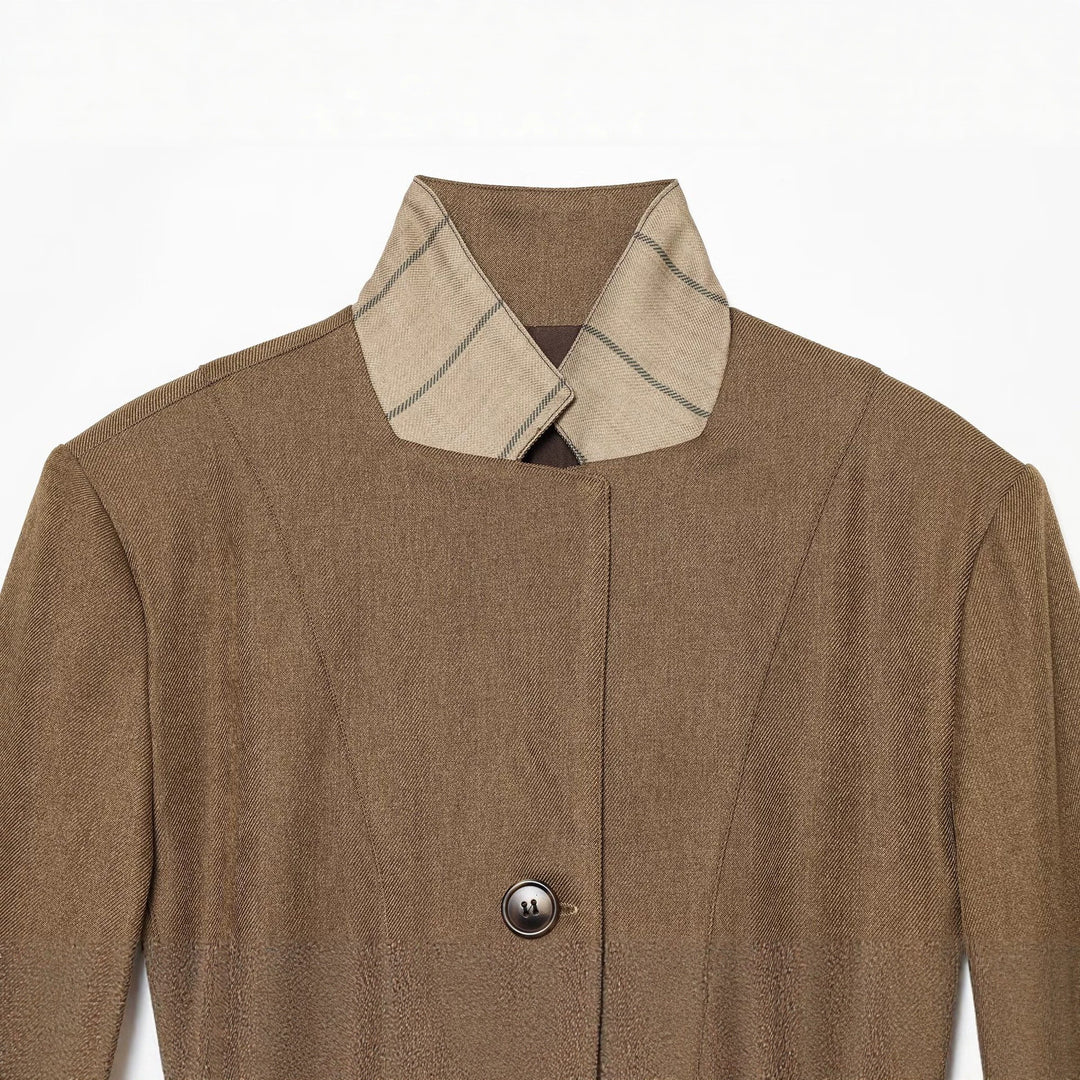 Damen Taillierter Wollblazer mit Stehkragen und Zierknopfleiste Nord Taschen