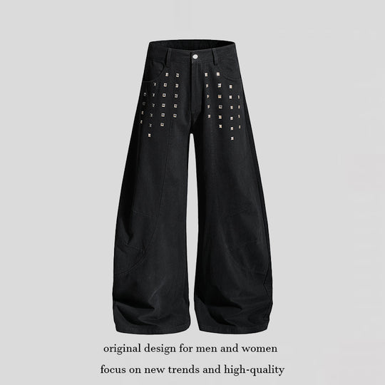 Damen Weite Culotte-Cargohose mit hohem Bund und Metallnieten, tiefer Schritt und aufgesetzten Taschen Nord Taschen
